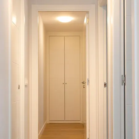 Apartment Atico En Paseo De Reding By Rent Me *