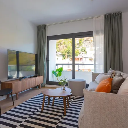 Atico En Paseo De Reding By Rent Me Apartment *