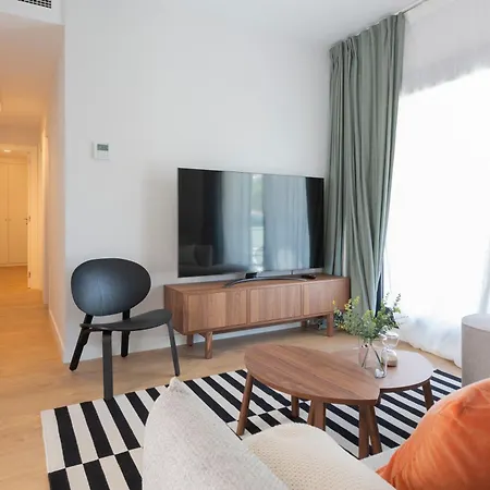 Atico En Paseo De Reding By Rent Me Apartment *